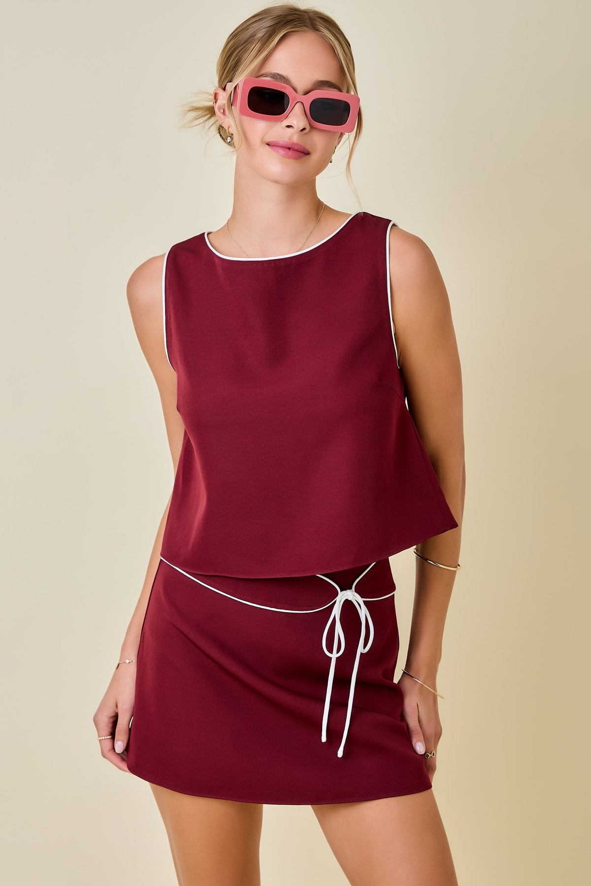 Marlon contrasting tie skirt in maroon/white