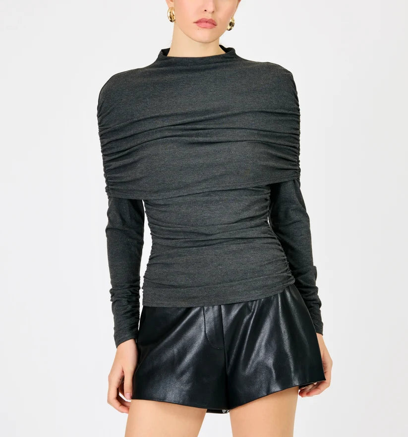 Line & Dot Noir Micro short