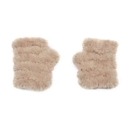 Mandy faux fur mitten