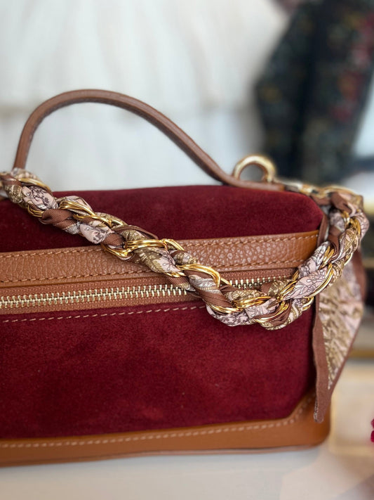 Silk purse twilly