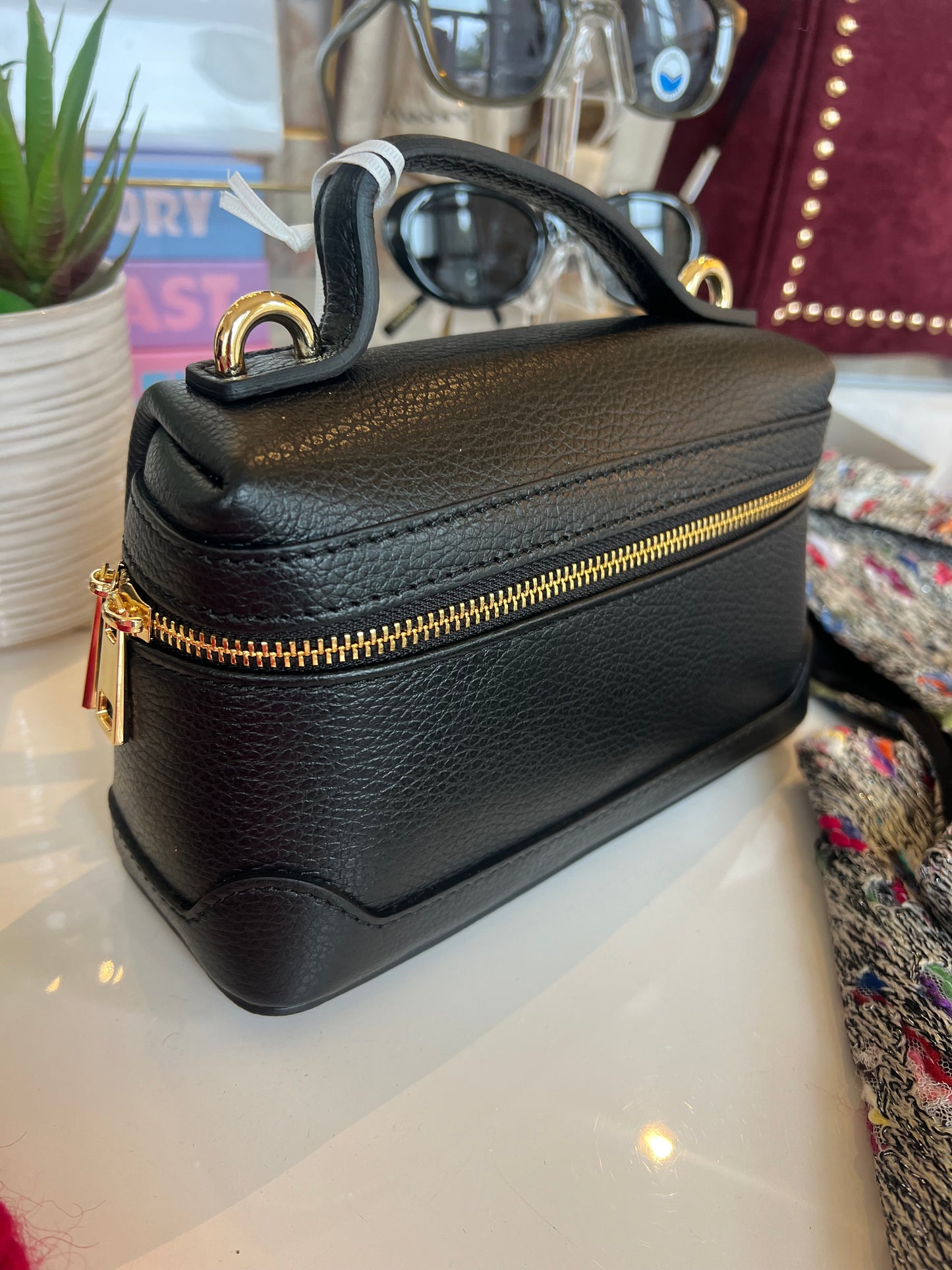 Lucia Genuine leather bucket bag